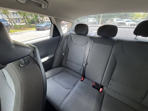 Used 2025 Kia K4 FWD image 38
