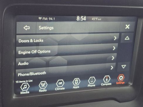 Used 2018 Jeep Renegade Altitude image 6