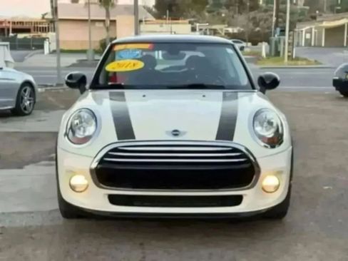 Used 2018 MINI Cooper 2-Door Hardtop FWD image 3