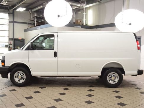 New 2026 Chevrolet Express 2500 RWD image 3