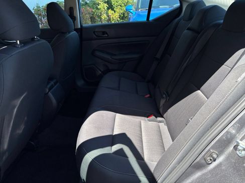 Used 2025 Nissan Altima 2.5 SV FWD image 27