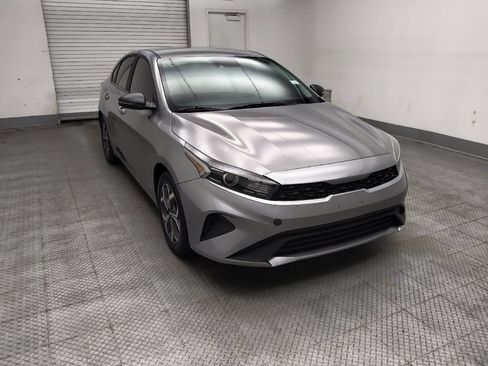 Used 2024 Kia Forte LXS w/ LXS Technology Package FWD image 13