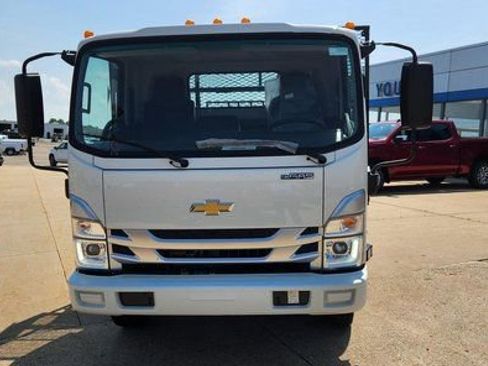New 2025 Chevrolet Low Cab Forward 5500XG image 8