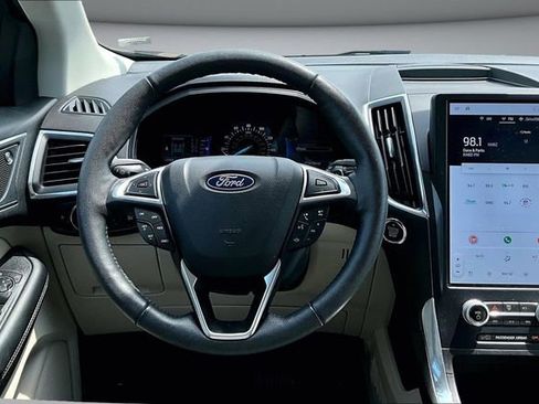 Used 2023 Ford Edge Titanium w/ Class II Trailer Tow Package AWD/4WD image 8