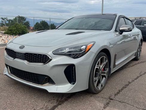 Used 2018 Kia Stinger GT2 AWD/4WD image 3