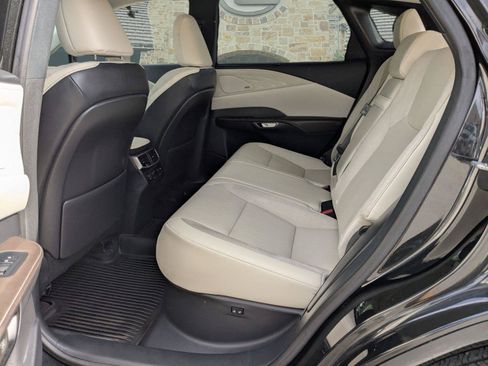 Certified 2023 Lexus RX 350 FWD w/ Accessory Package (Z1) image 16