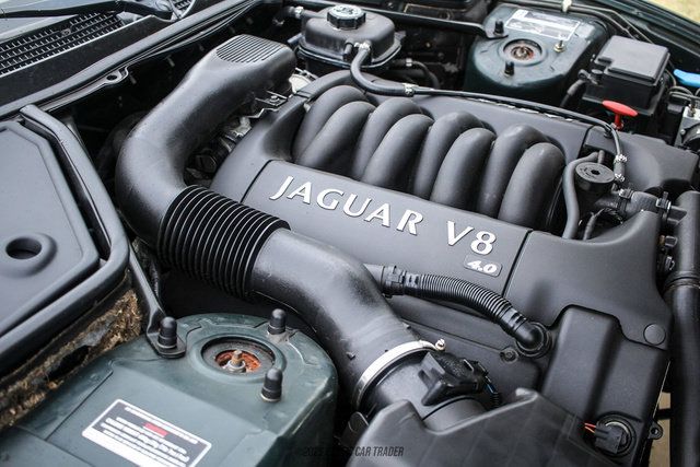 Used 1999 Jaguar XK8 Convertible RWD image 16