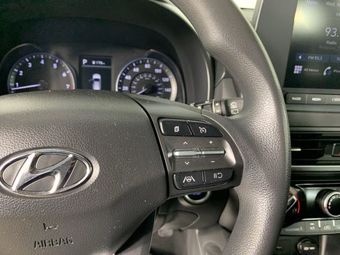 Used 2023 Hyundai Kona SEL FWD image 21