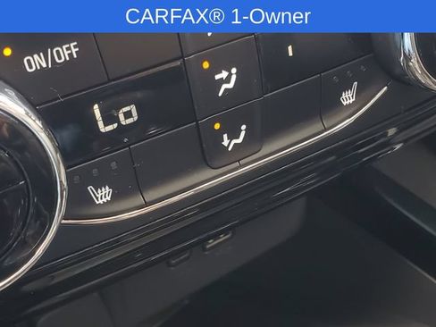 Certified 2024 Chevrolet Trax RS w/ Sunroof Package FWD image 22