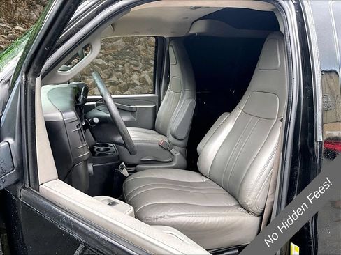 Used 2020 GMC Savana 2500 RWD image 18