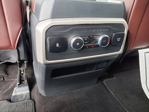 Used 2023 Ford Expedition Max Limited AWD/4WD image 30