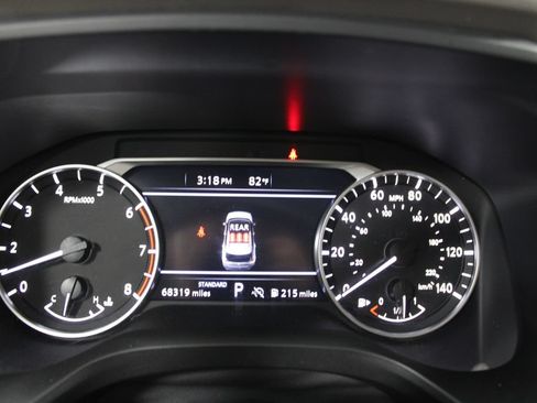 Used 2023 Nissan Rogue SV FWD image 18