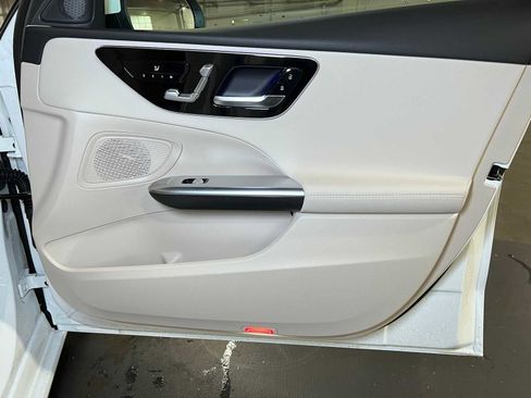New 2025 Mercedes-Benz C 300 4MATIC Sedan image 10