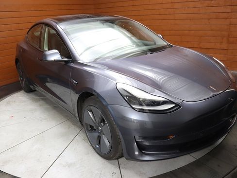 Used 2023 Tesla Model 3 Standard Range image 13