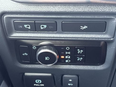 Used 2023 Ford F150 Lariat image 28