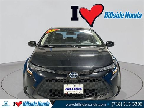 Used 2022 Toyota Corolla LE image 9