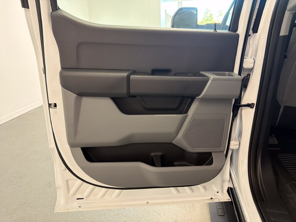 New 2026 Ford F350 XL AWD/4WD image 8