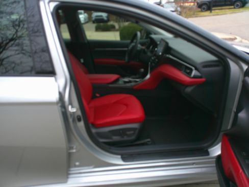 Used 2024 Toyota Camry XSE image 37