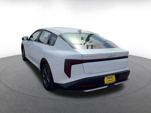 Used 2025 Kia K4 LXS image 11