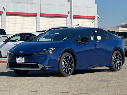 New 2026 Toyota Prius XSE Premium image 8