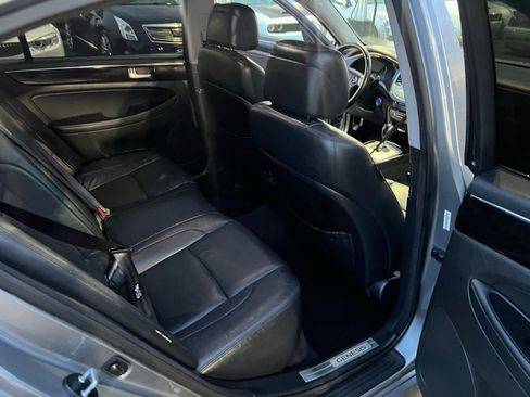 Used 2013 Hyundai Genesis 3.8 image 23