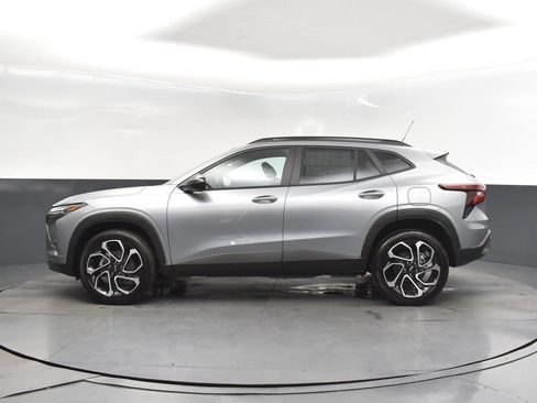 New 2026 Chevrolet Trax RS w/ Driver Confidence Package image 4