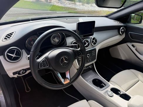 Used 2016 Mercedes-Benz CLA 250 4MATIC image 10
