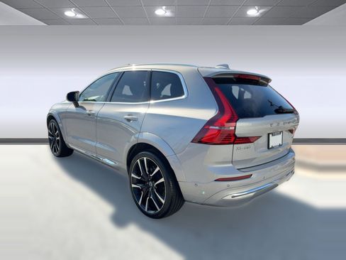 Certified 2023 Volvo XC60 B5 Ultimate w/ Protection Package Premier image 3