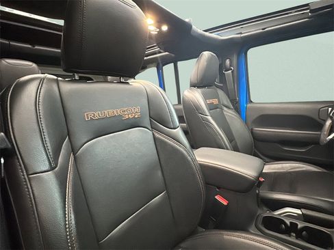 Used 2022 Jeep Wrangler Unlimited Rubicon w/ Xtreme Recon 35" Tire Package image 15