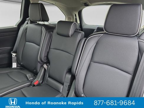 New 2026 Honda Odyssey Elite image 17