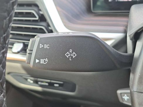 Used 2024 BMW X5 xDrive40i w/ Premium Package AWD/4WD image 29
