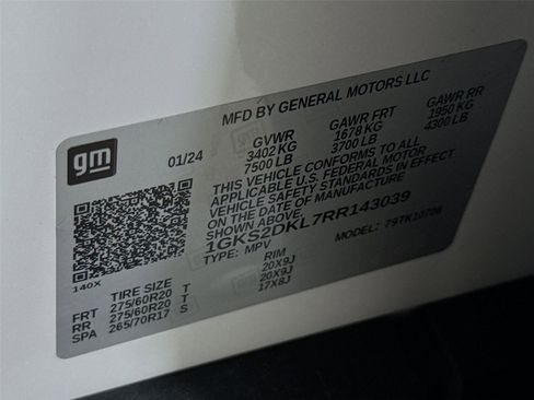 Used 2024 GMC Yukon Denali w/ Advanced Technology Package AWD/4WD image 37