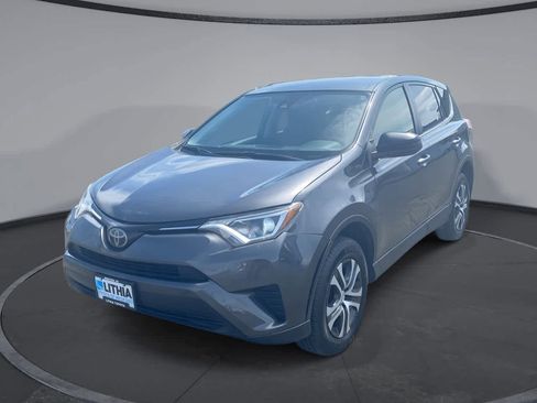 Used 2018 Toyota RAV4 LE w/ All Weather Liner Package image 1