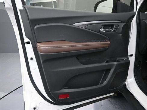 New 2025 Honda Ridgeline RTL image 4