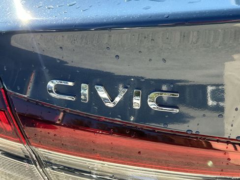 New 2025 Honda Civic Sport image 7