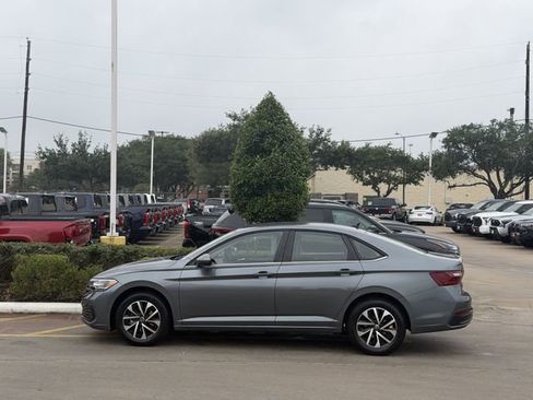 Used 2024 Volkswagen Jetta S FWD image 3