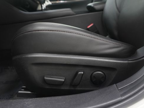 Used 2023 MAZDA MAZDA3 s image 22