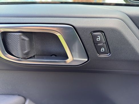 New 2025 Ford Bronco Outer Banks image 11