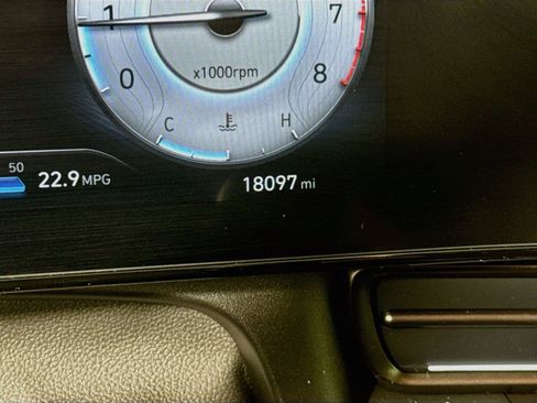 Used 2025 Hyundai Elantra N FWD image 12