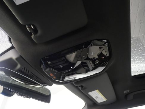 Used 2025 BMW 530i image 23