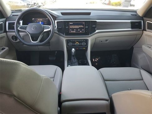 Used 2022 Volkswagen Atlas SE image 14