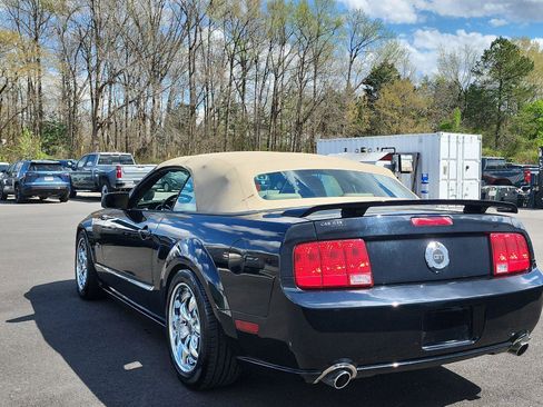 Used 2007 Ford Mustang GT Premium image 3