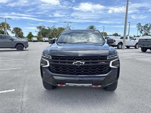 Used 2023 Chevrolet Tahoe Z71 w/ Luxury Package AWD/4WD image 8