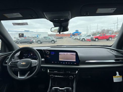 New 2026 Chevrolet Traverse LT w/ LPO, Floor Liner Package image 9