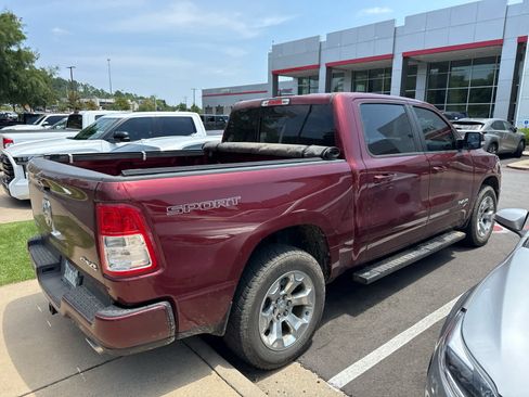 Used 2022 RAM 1500 Big Horn AWD/4WD image 3