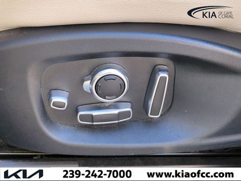 Used 2019 Jaguar F-PACE S image 19