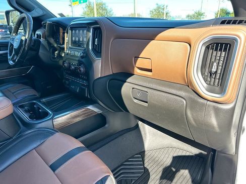 Used 2020 Chevrolet Silverado 2500 High Country w/ Z71 Off-Road Package AWD/4WD image 31