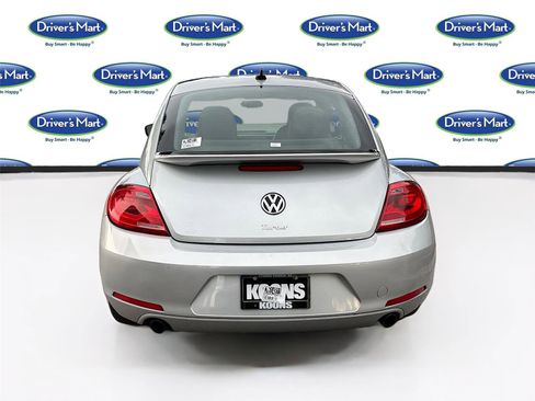 Used 2012 Volkswagen Beetle Turbo FWD image 6