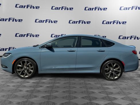 Used 2015 Chrysler 200 S w/ Navigation & Sound Group I AWD/4WD image 2