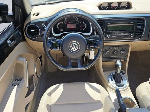 Used 2013 Volkswagen Beetle 2.0T FWD image 13